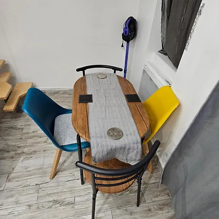 Casa vacanze Duplex Centre-ville, 8 Min à Pied De La Gare De Montluçon