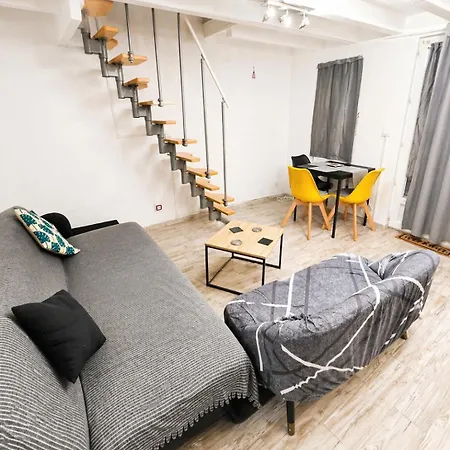 Grand T2 Entier à 8 Min à Pied De La Gare De Casa vacanze