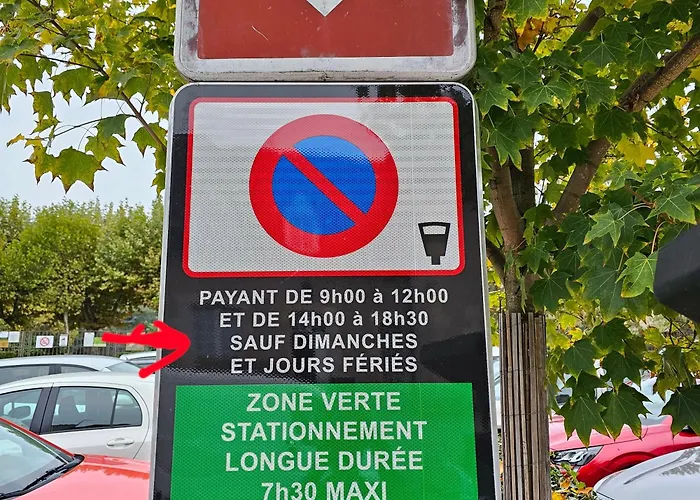 Duplex N1 Centre-ville, 8 Min De La Gare De Дом отдыха *